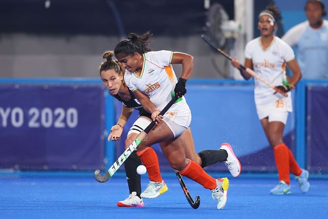 Who will the Indians face in the semifinals of the women's hockey event at Asian Games 2023?