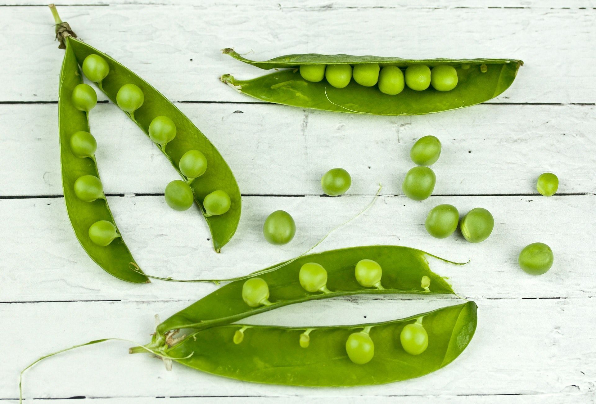 Peas contain antioxidants. (Image via Pexels/R Khalil)