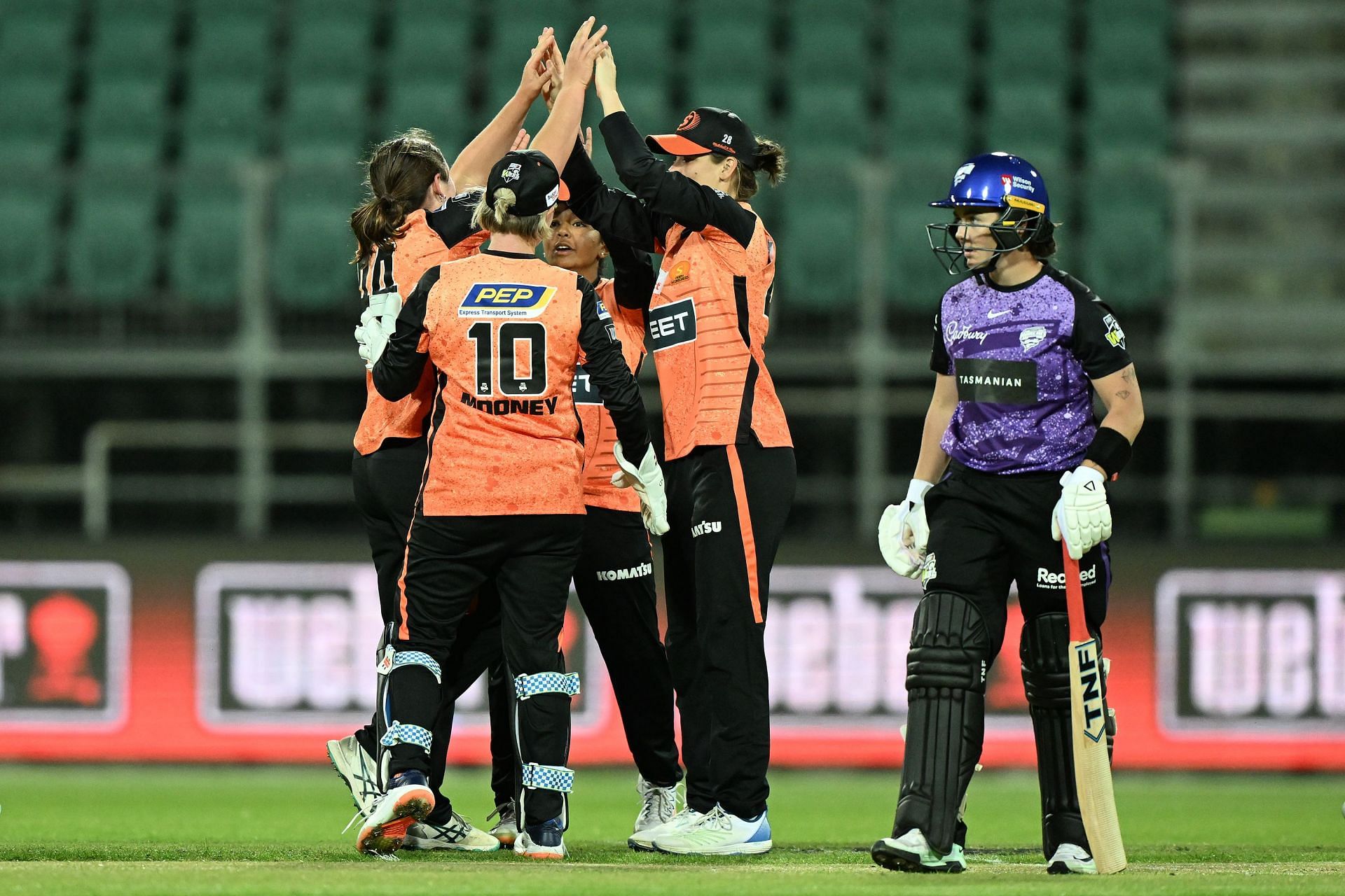 WBBL - Hobart Hurricanes v Perth Scorchers