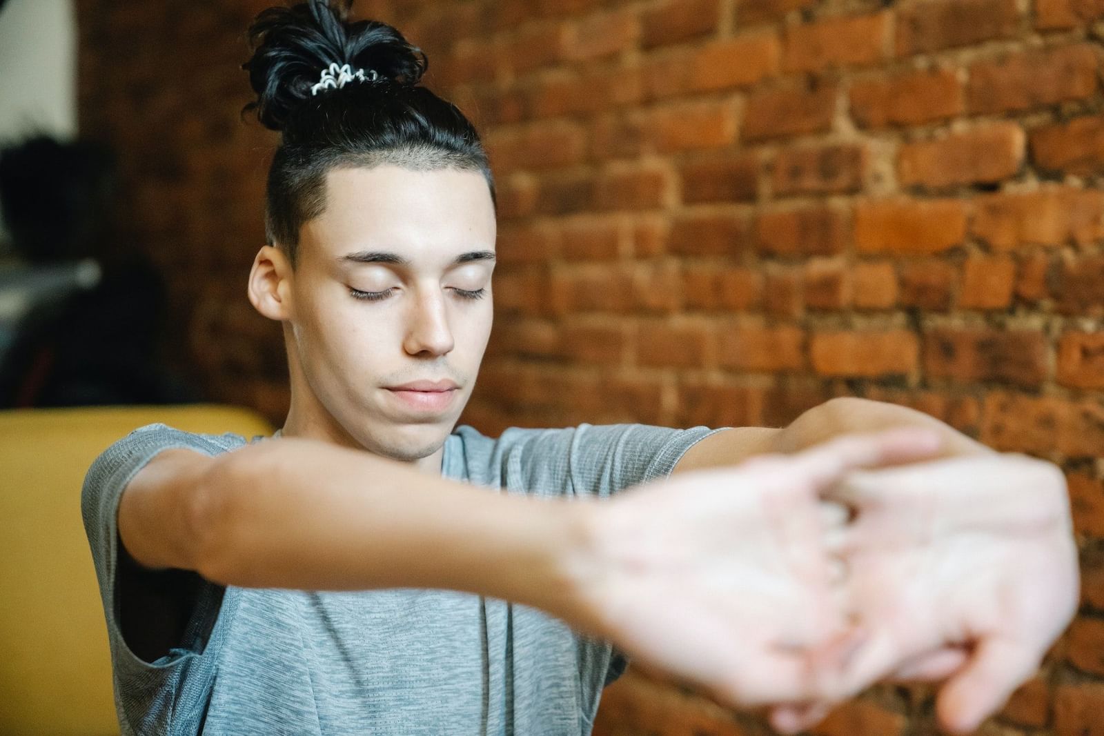 face exercises for men 5 Best Face Exercises for Men to Increase