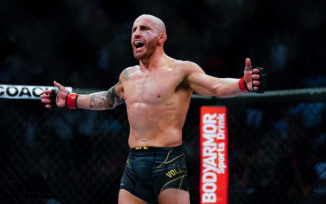 In how many weight classes has Alexander Volkanovski competed as a pro MMA fighter? A look at 'The Great's diverse career