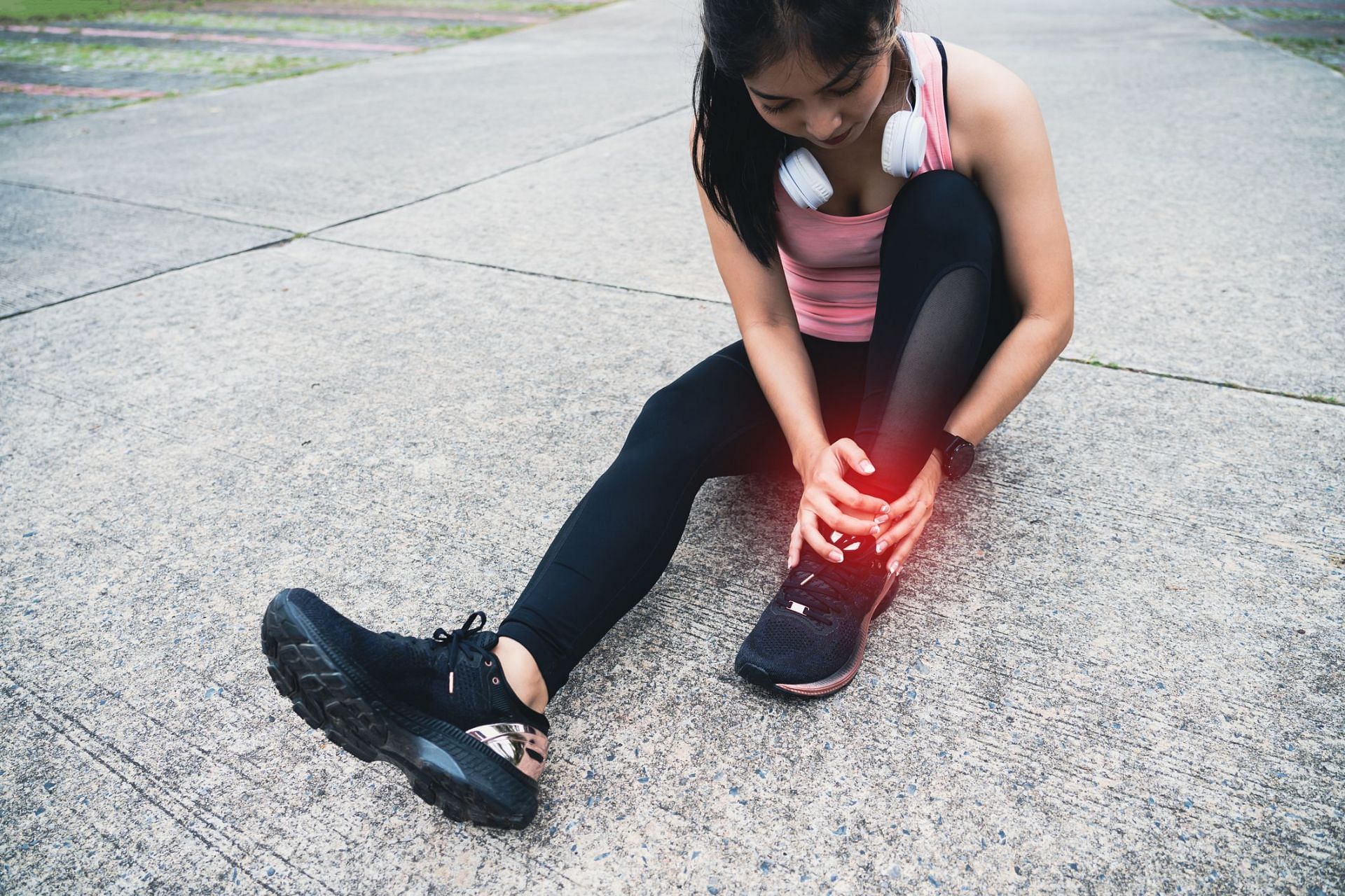 Weak Bones (image via Getty Images/TravelCouples)