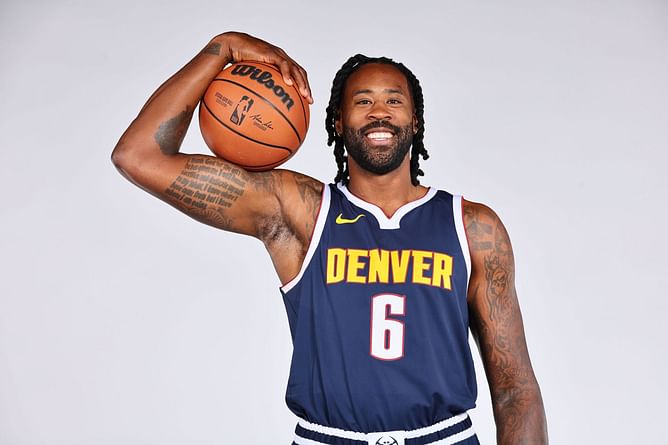Denver Nuggets re-sign DeAndre Jordan