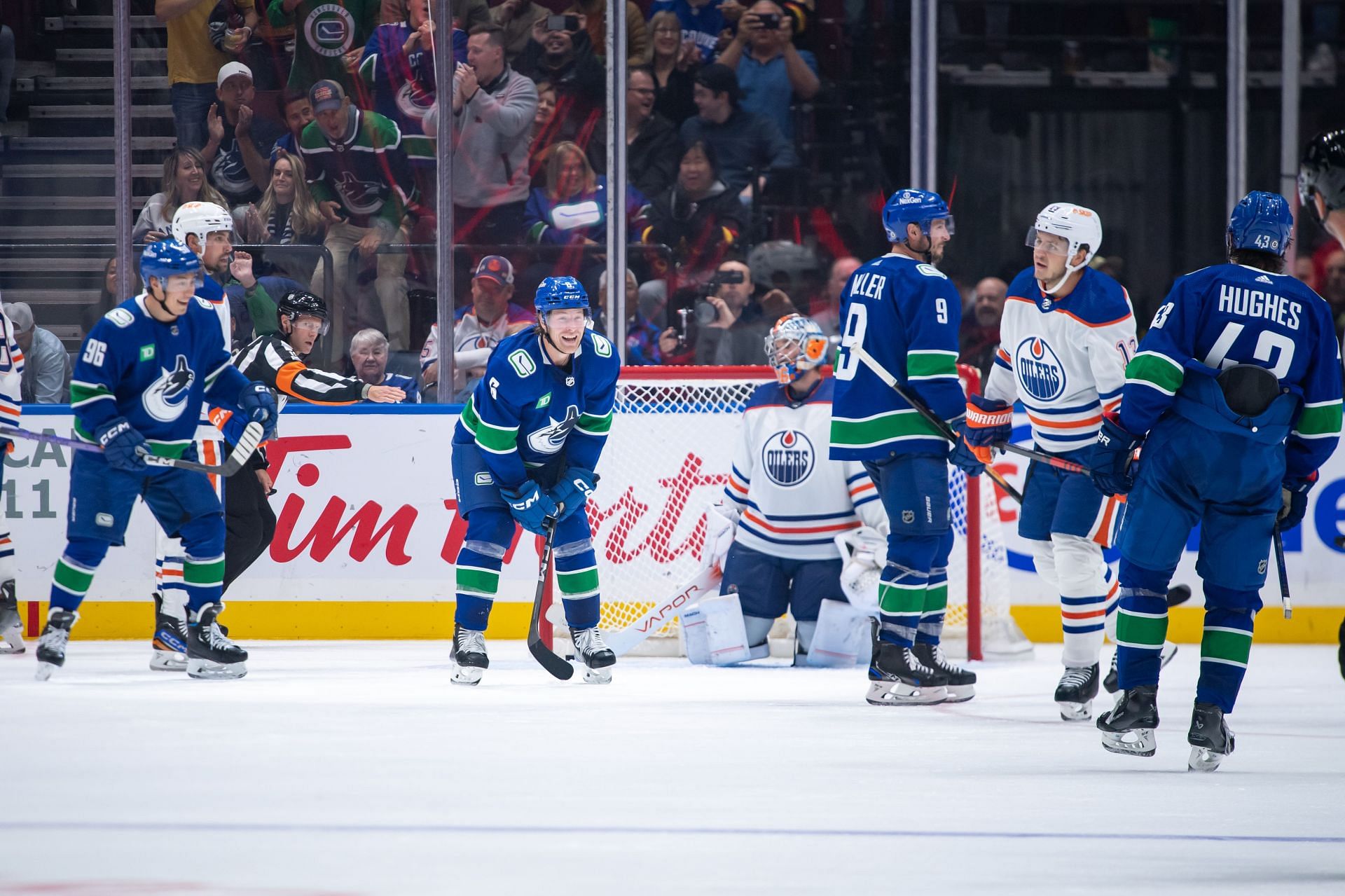 Edmonton Oilers v Vancouver Canucks