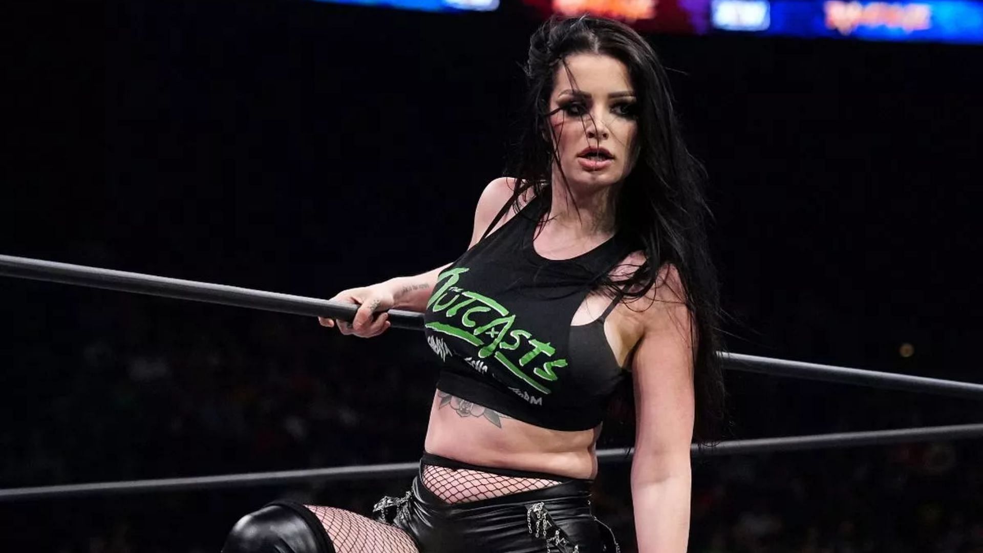 What went on between Saraya and this AEW star?