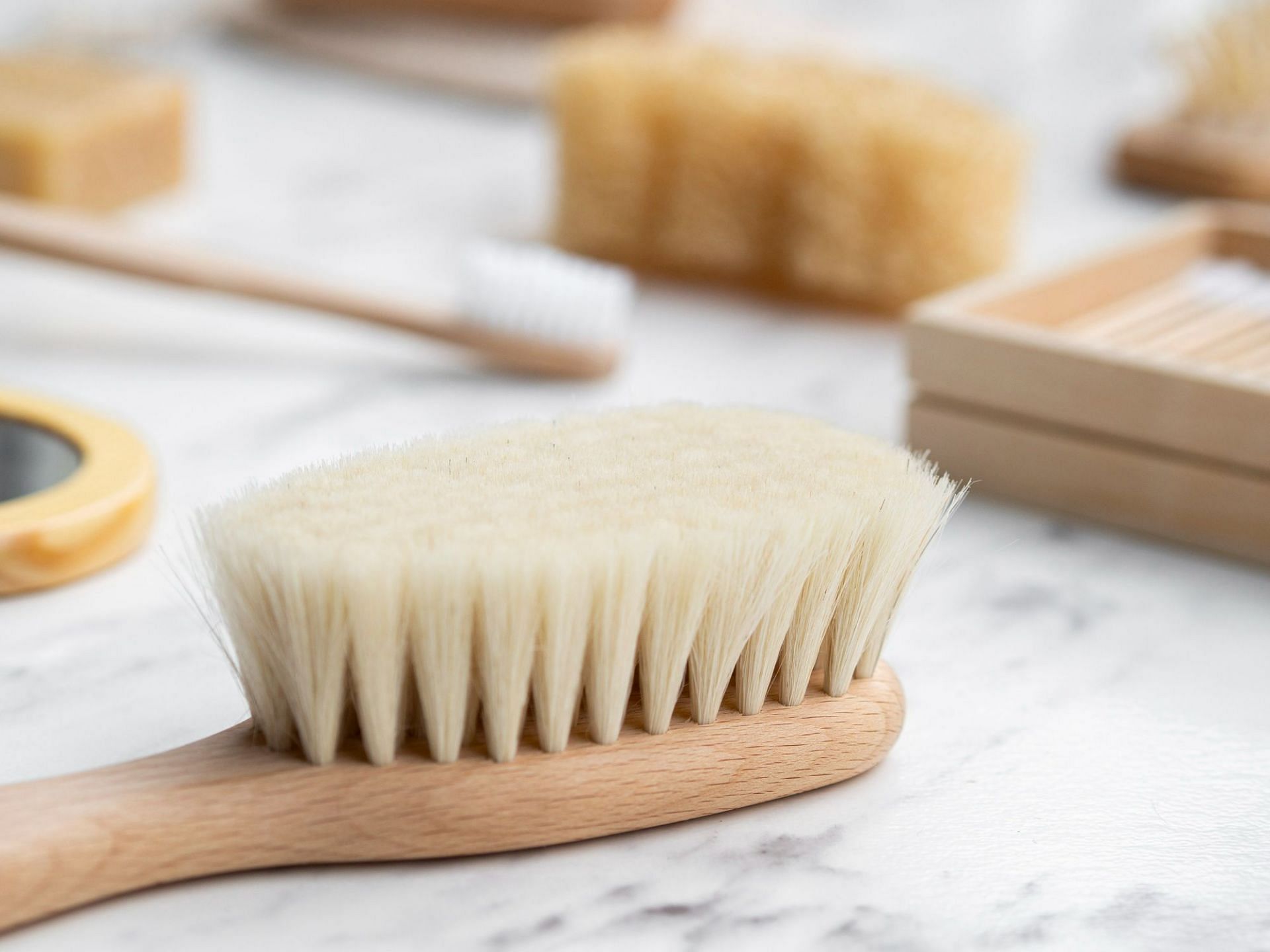 Dry Brushing (Image by Freepik)