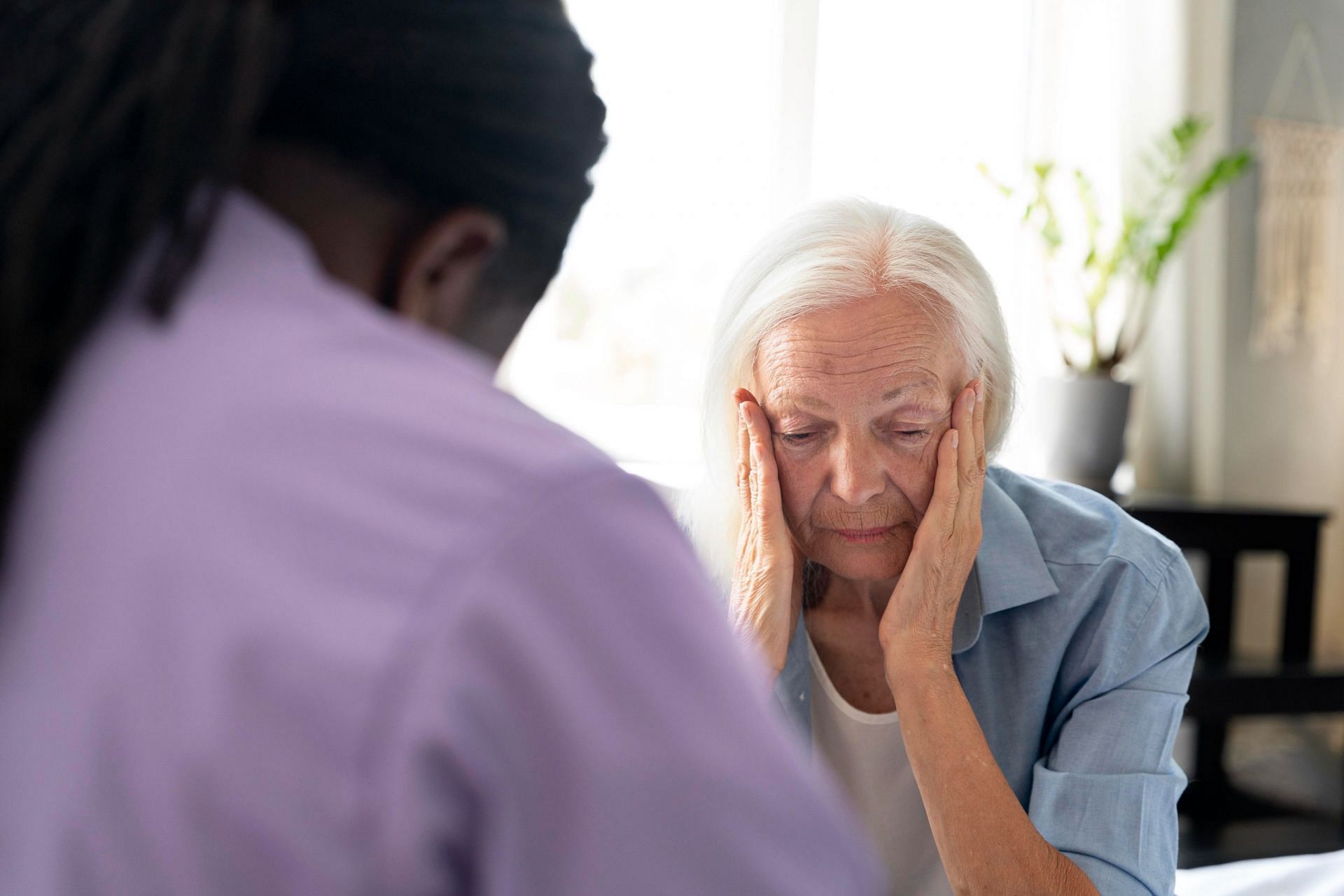 The Unseen Struggles Of Caregiver Stress And Signs To Identify It