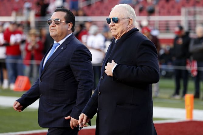 "It's surreal": Cowboys owner Jerry Jones on Dallas' 38-3 beatdown of Bill Belichick's Patriots