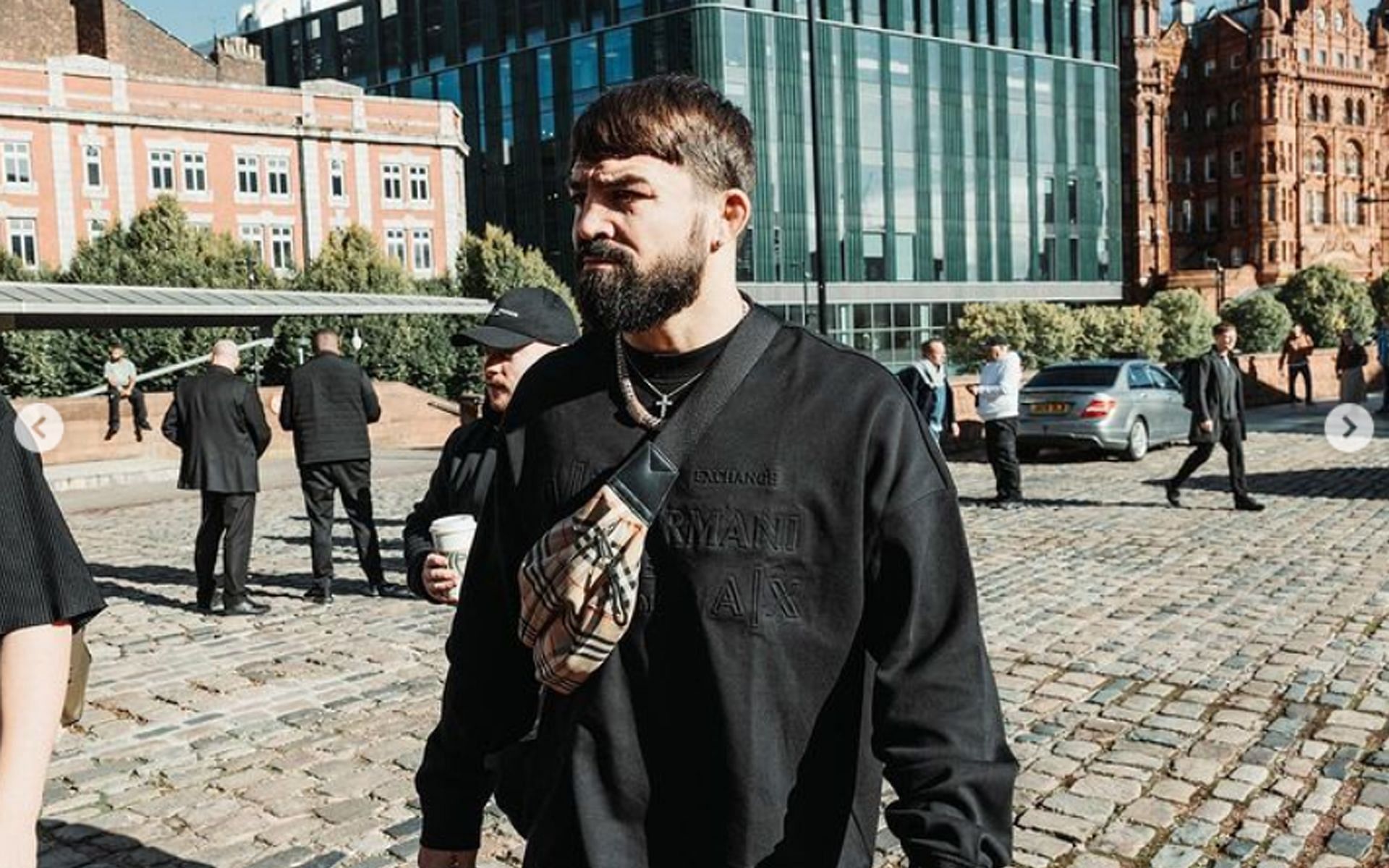 Mike Perry (Image via @platinummikeperry Instagram)