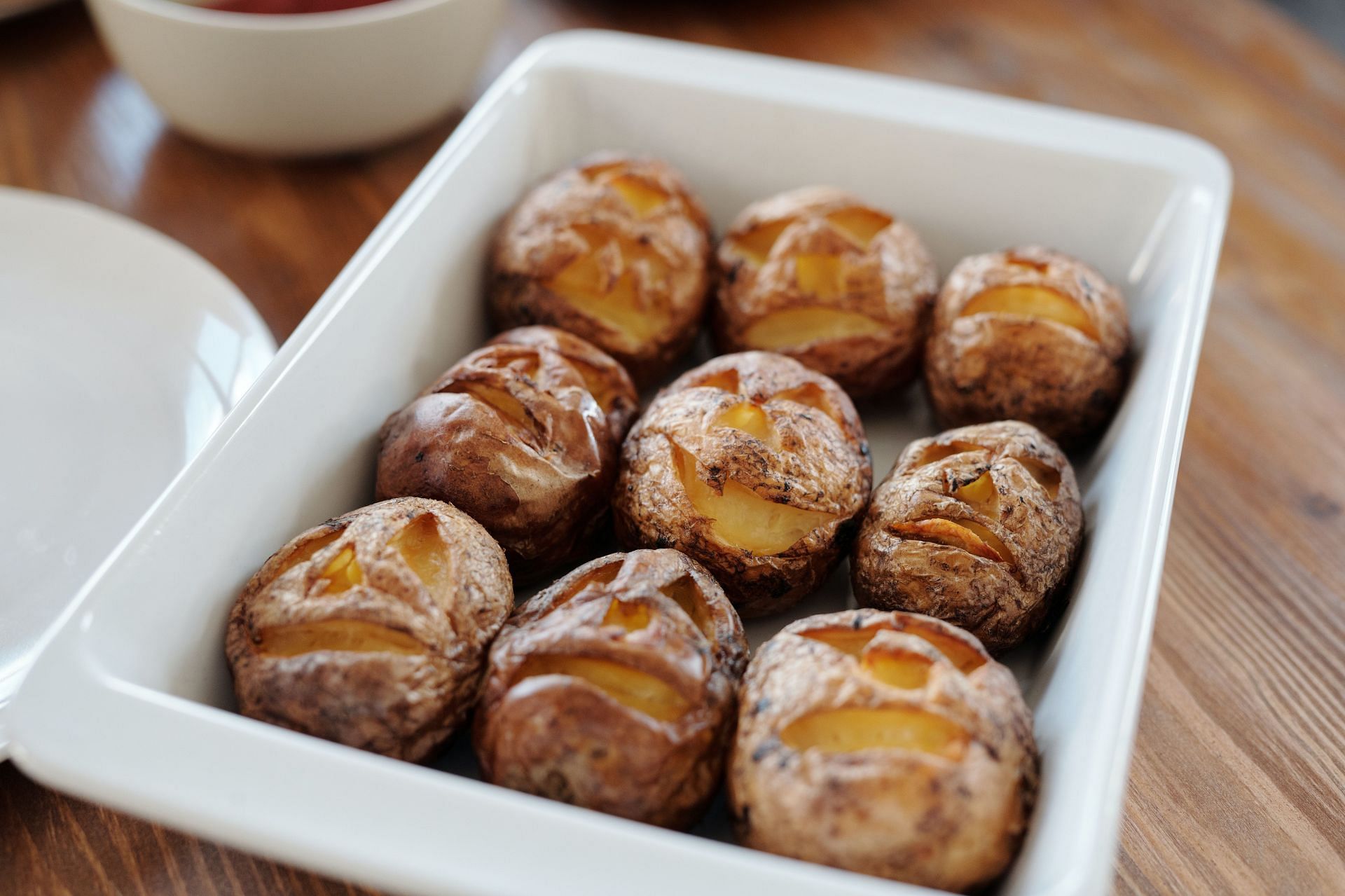 Baked Potatoes (Image via Pexels/Daisy Anderson)