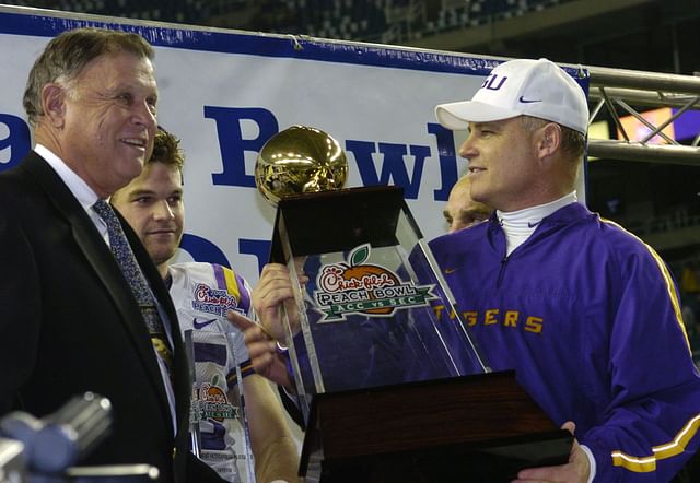 Les Miles coaching career: Former college football coach's professional ...