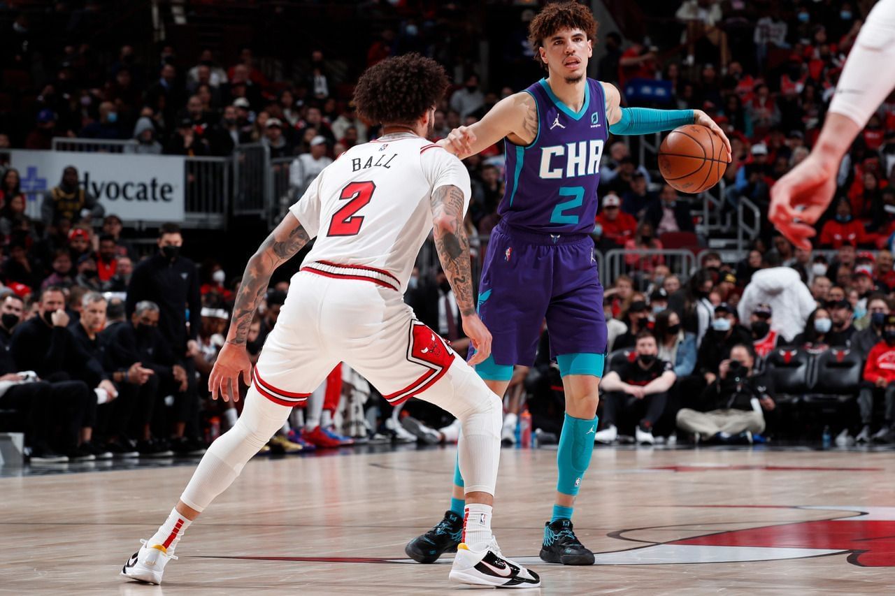 LaMelo vs Lonzo