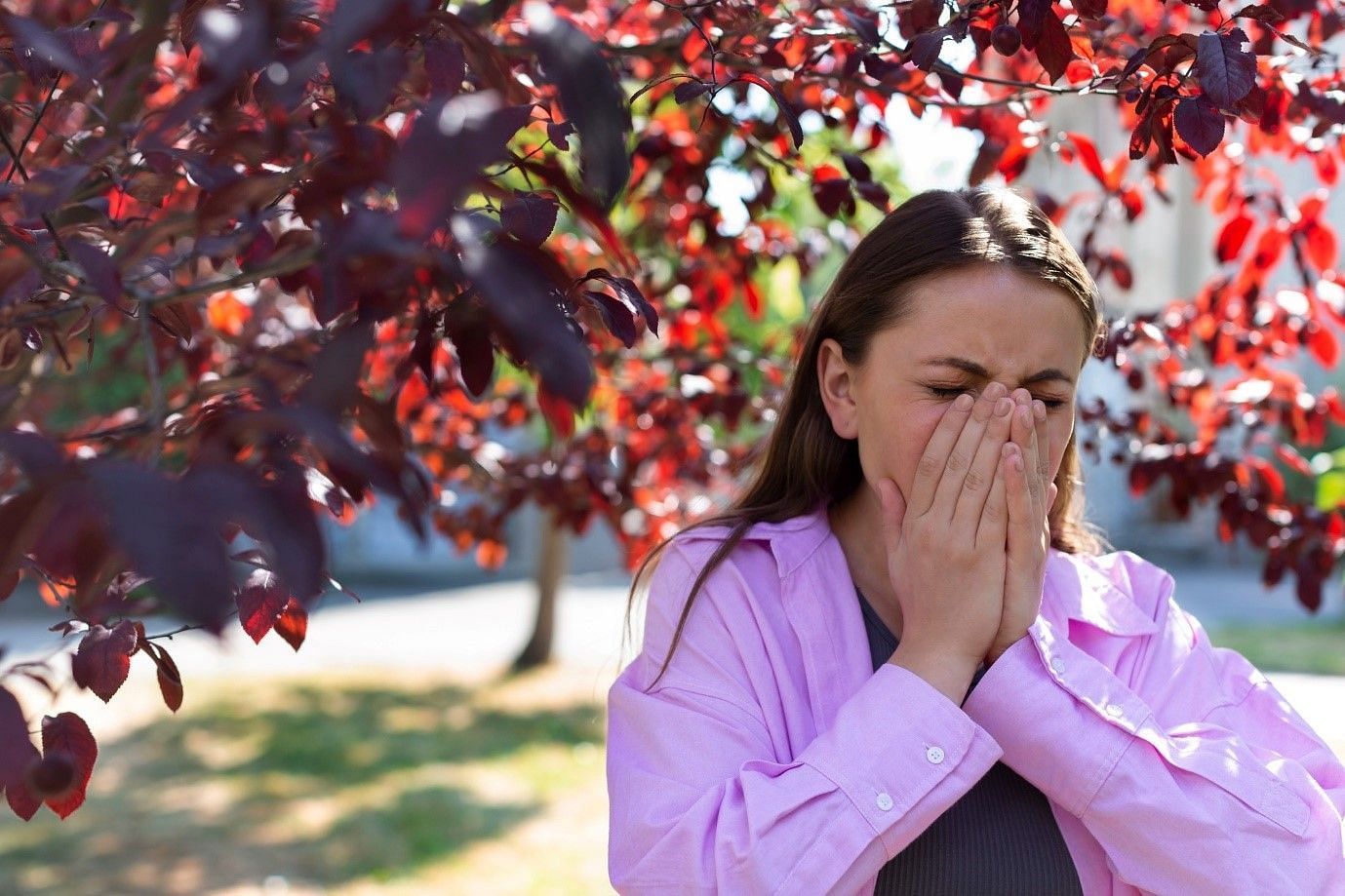 Fall allergies are commonly observed seasonal allergies (Image by Freepik on Freepik)
