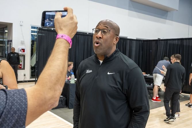 "We weren’t used to playing that hard": Kings' Coach Mike Brown believes increased physicality backfired in playoff showdown with Warriors