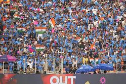 What is the controversy regarding crowd behavior during the IND vs PAK 2023 World Cup match?