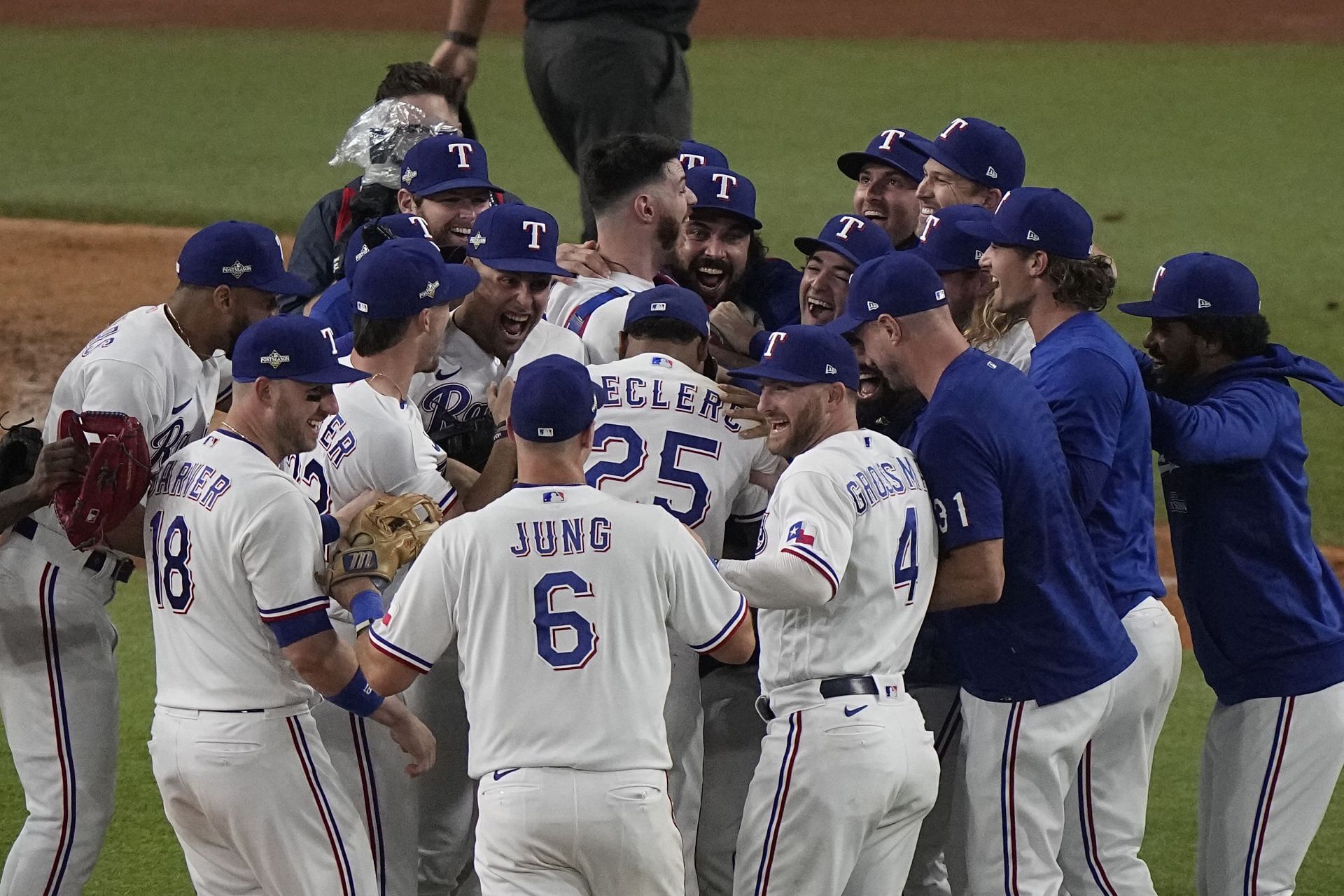 Rangers SP Nathan Eovaldi expected to miss another 2-3 weeks, Bruce Bochy  says