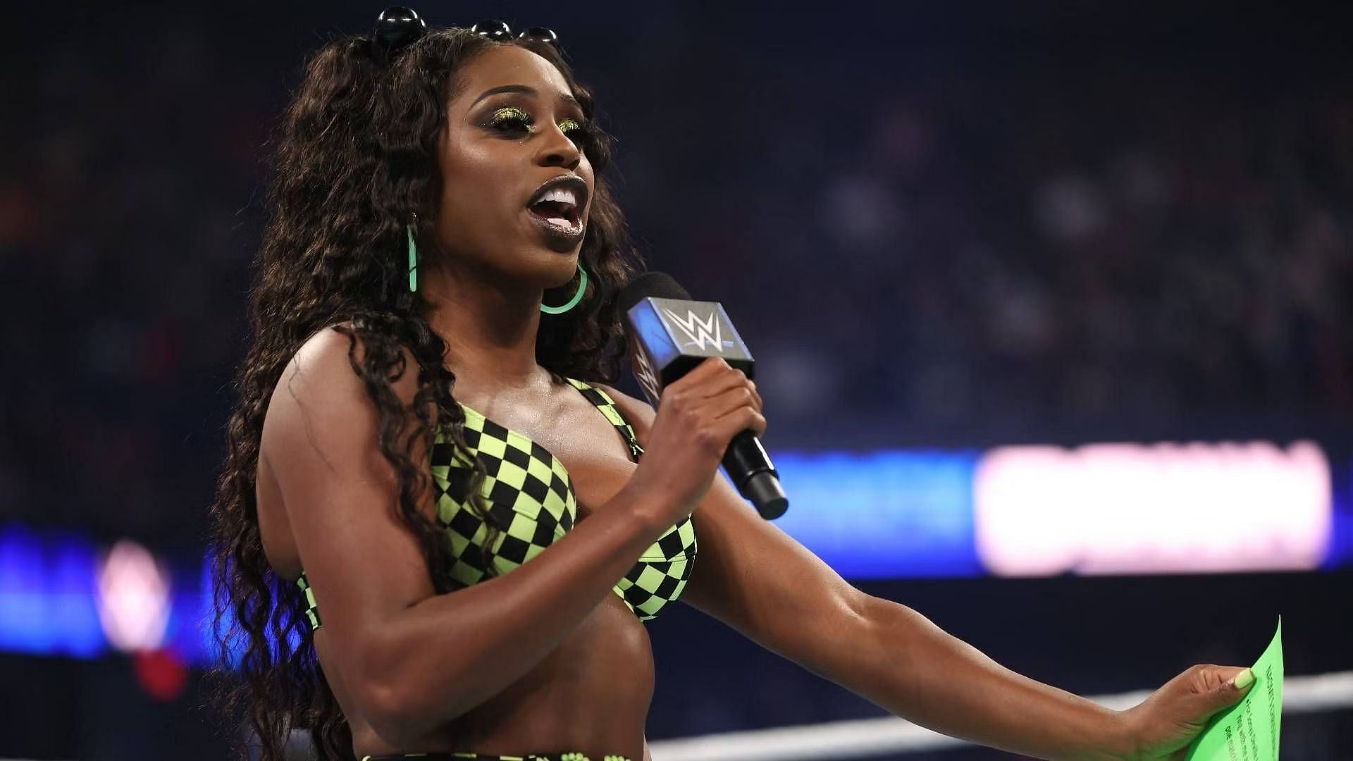Naomi could bring back the &quot;glow&quot; to WWE!