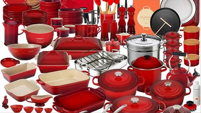 le creuset - Google Search  Enameled cast iron cookware, Cast iron  cookware set, Le creuset cookware