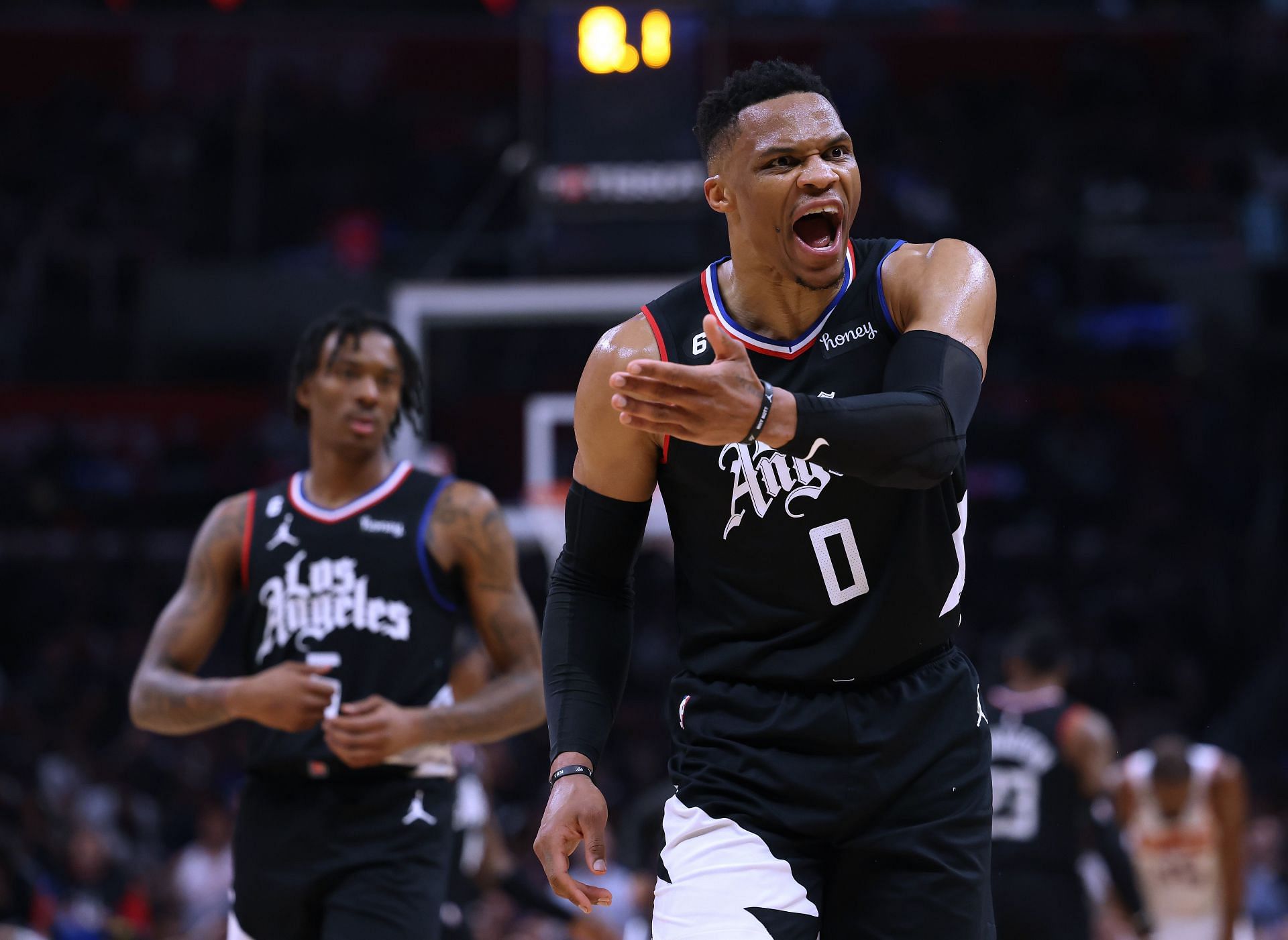 Kings top Thunder in Westbrook's season debut