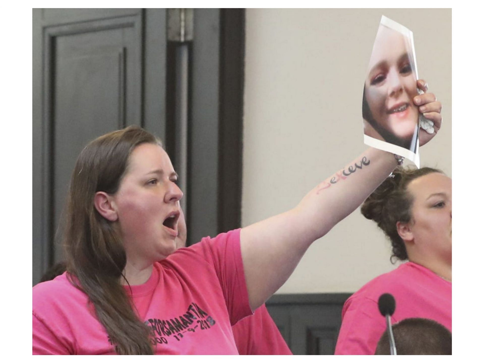 Samantha&#039;s mother, Joni Jackson, at the trial (Image via Gatehouse Media Ohio)