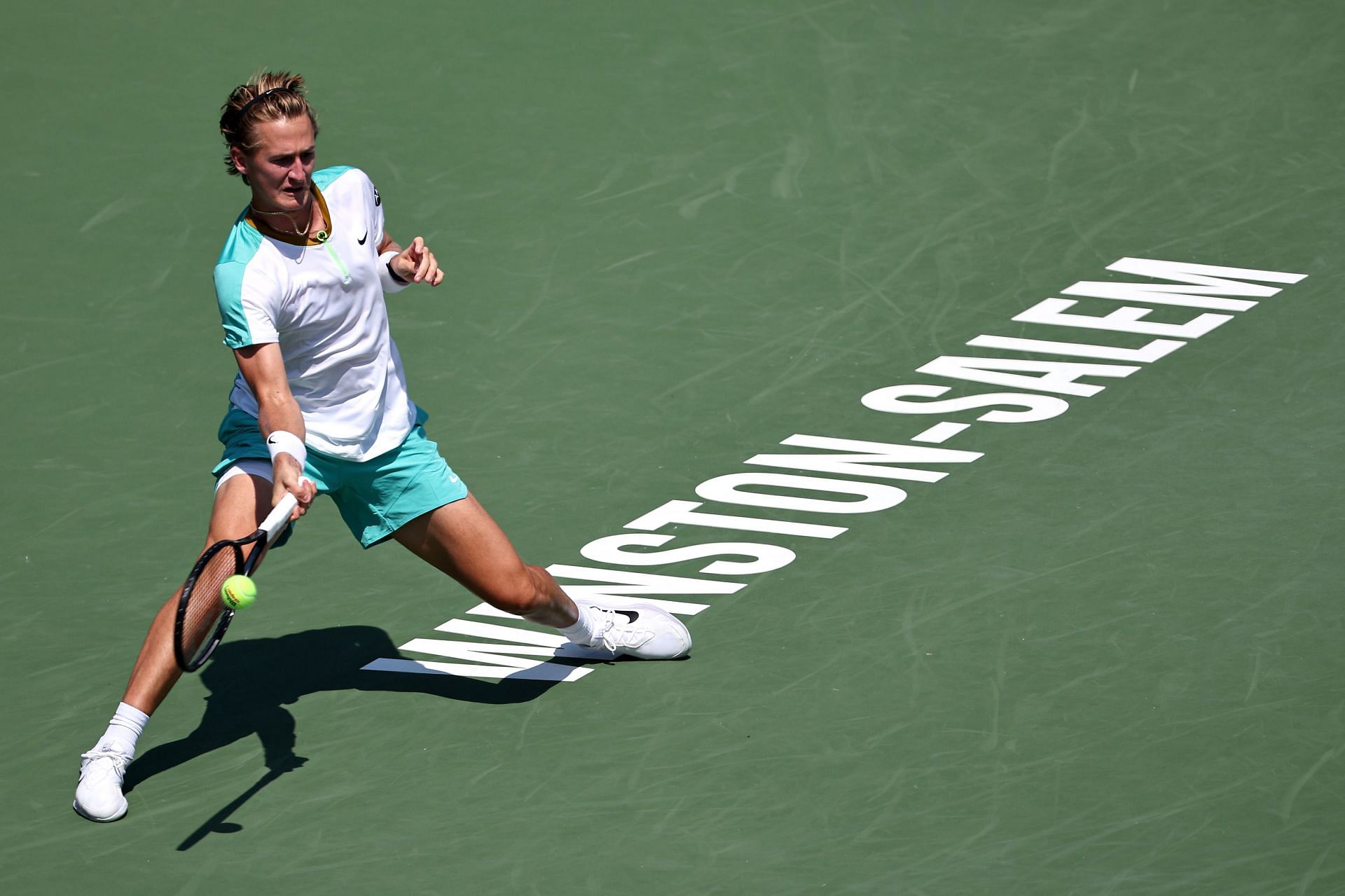 Sebastian Korda outplayed Daniil Medvedev from the baseline.