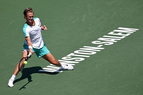 Sebastian Korda outplayed Daniil Medvedev from the baseline.