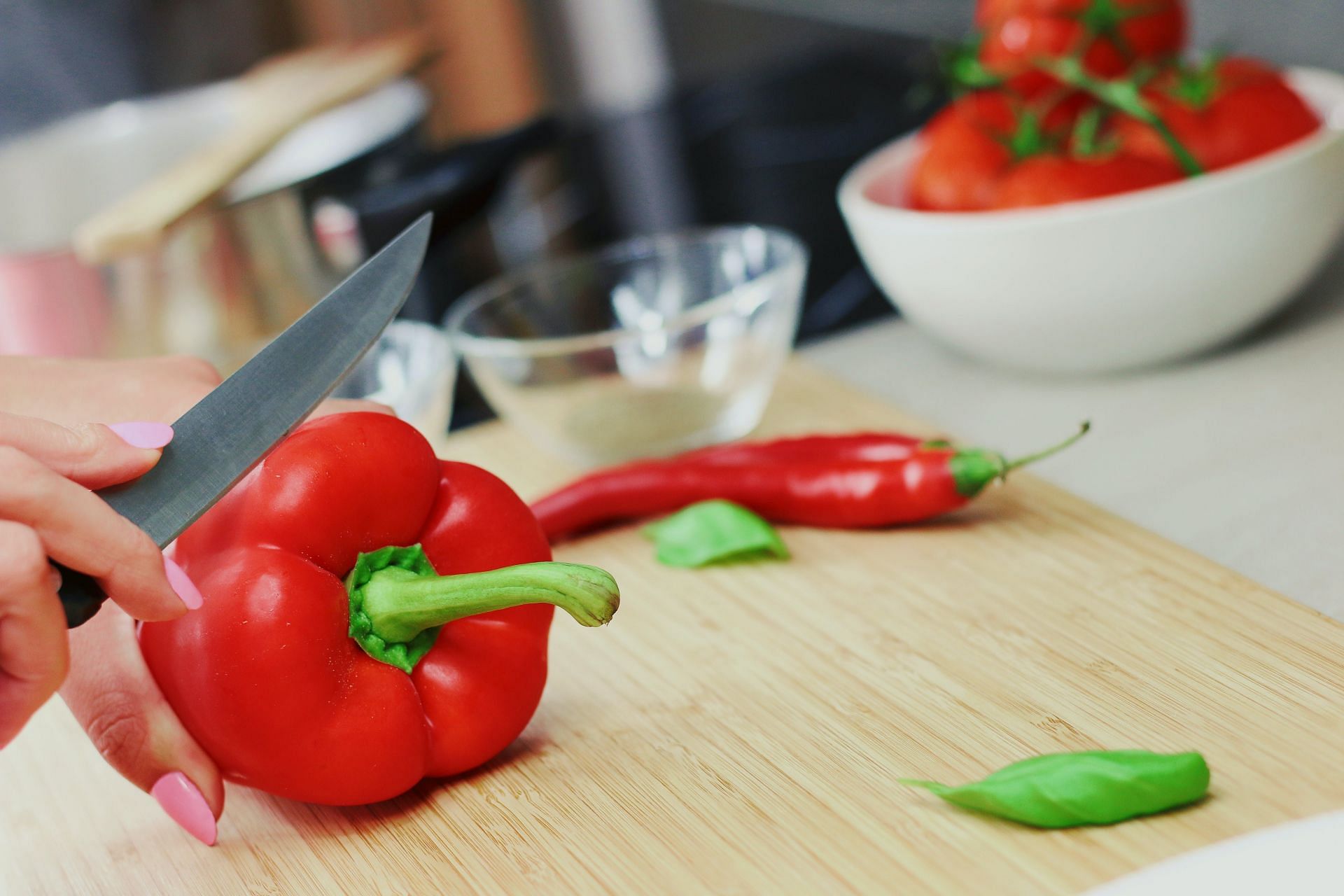 Red bell pepper benefits (image sourced via Pexels / Photo by Jeshoots)