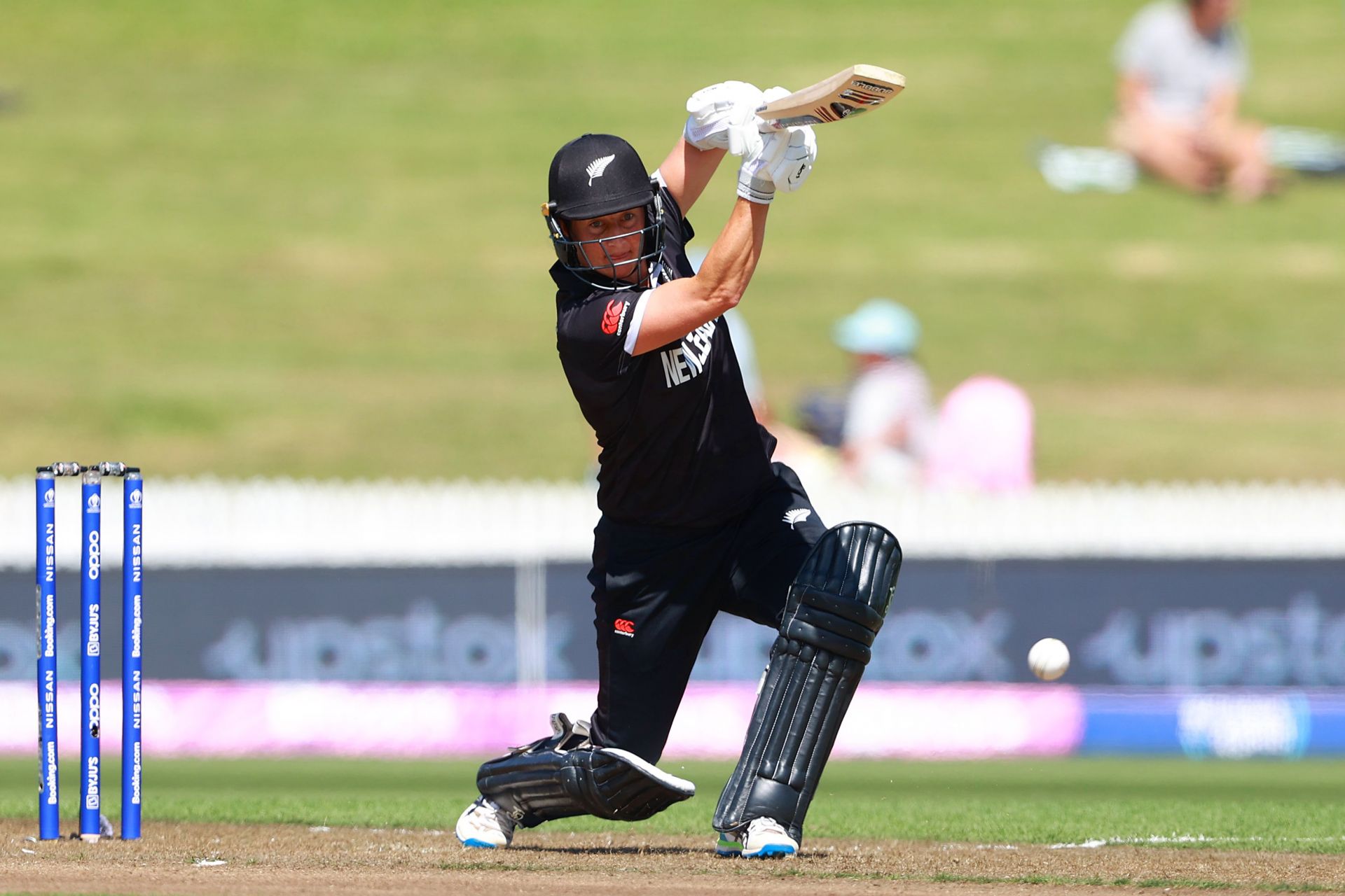 Sophie Devine in action (Image Courtesy: ICC Cricket)