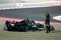 Lewis Hamilton “supporting” George Russell despite their opening lap crash that ended the 7x champion’s race early