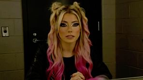 Alexa Bliss posts first photos of herself in nearly a month showing her glow-up during pregnancy