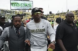 "One of those escalator contracts like Patrick Mahomes" - Former Super Bowl champion breaks down the structure of presumed new deal for Deion Sanders