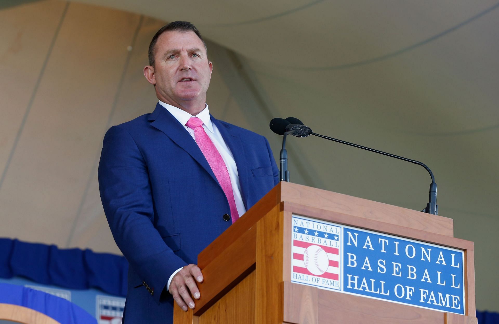 Jim Thome gives a speech during the Baseball Hall of Fame induction ceremony in Cooperstown, New York