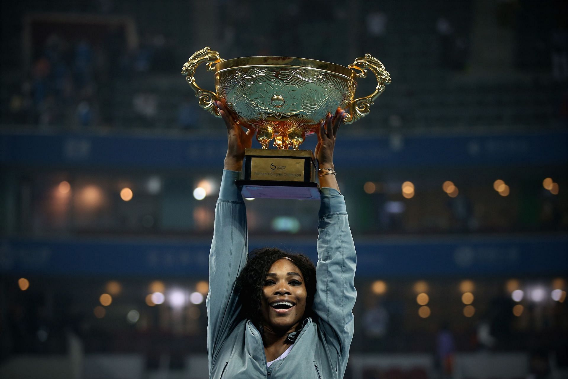 Serena Williams with the 2013 China Open trophy.