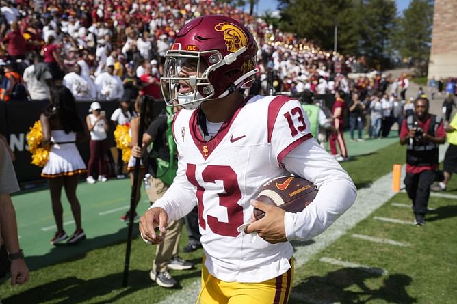 Caleb Williams' dad clears air on QB's rumored return to USC, claims his son "would not pass up the opportunity to be picked No. 1 overall"