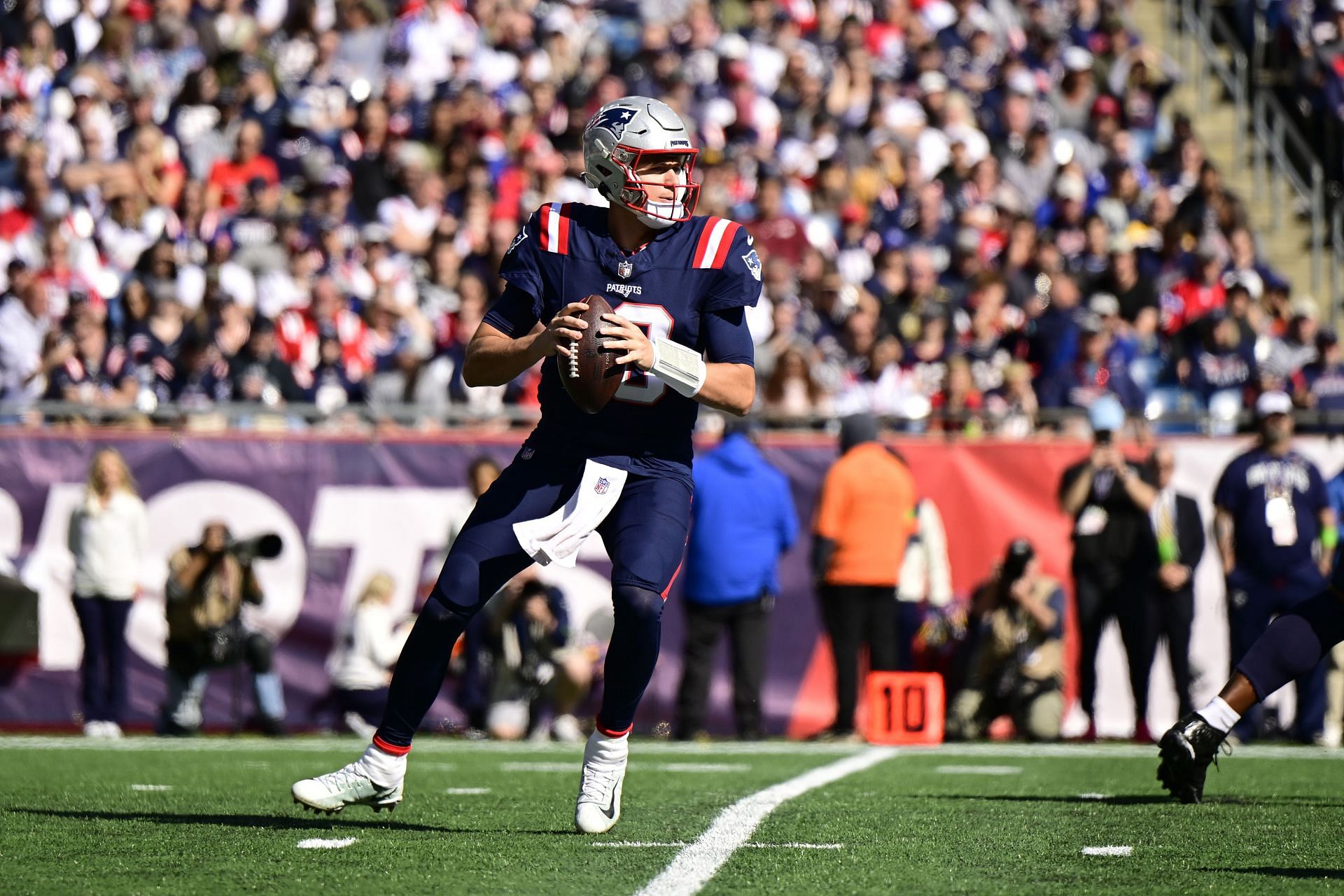 Patriots bench QB Mac Jones against Dallas Cowboys