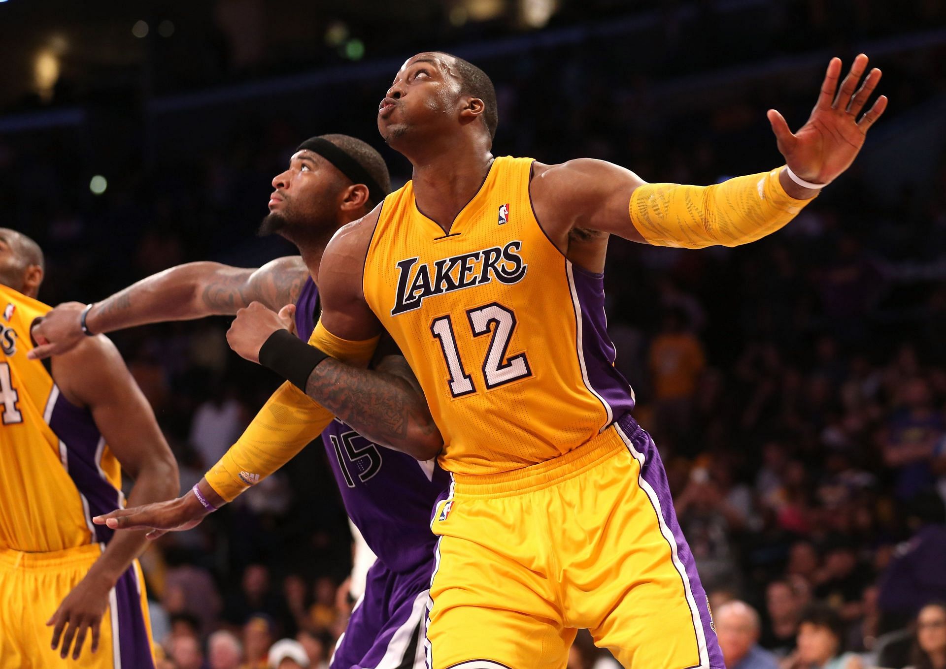 Sacramento Kings v Los Angeles Lakers