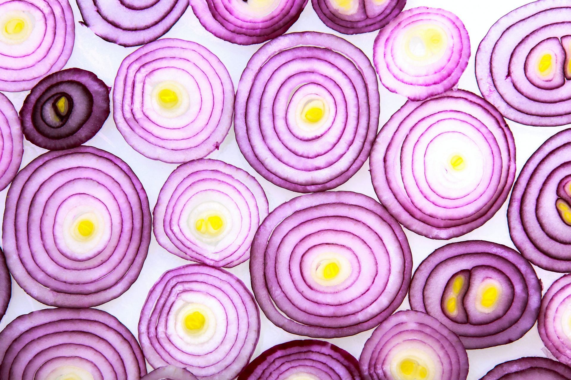 Onion (Image via Unsplash/Wilhelm)