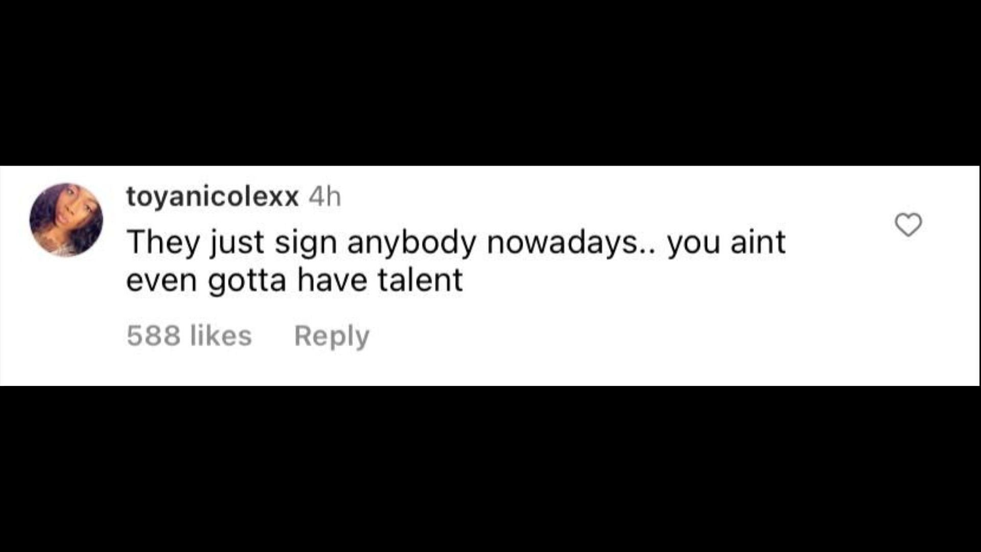 Screenshot of an Internet user remarking on Jaidyn Alexis signing a deal with Columbia Records.