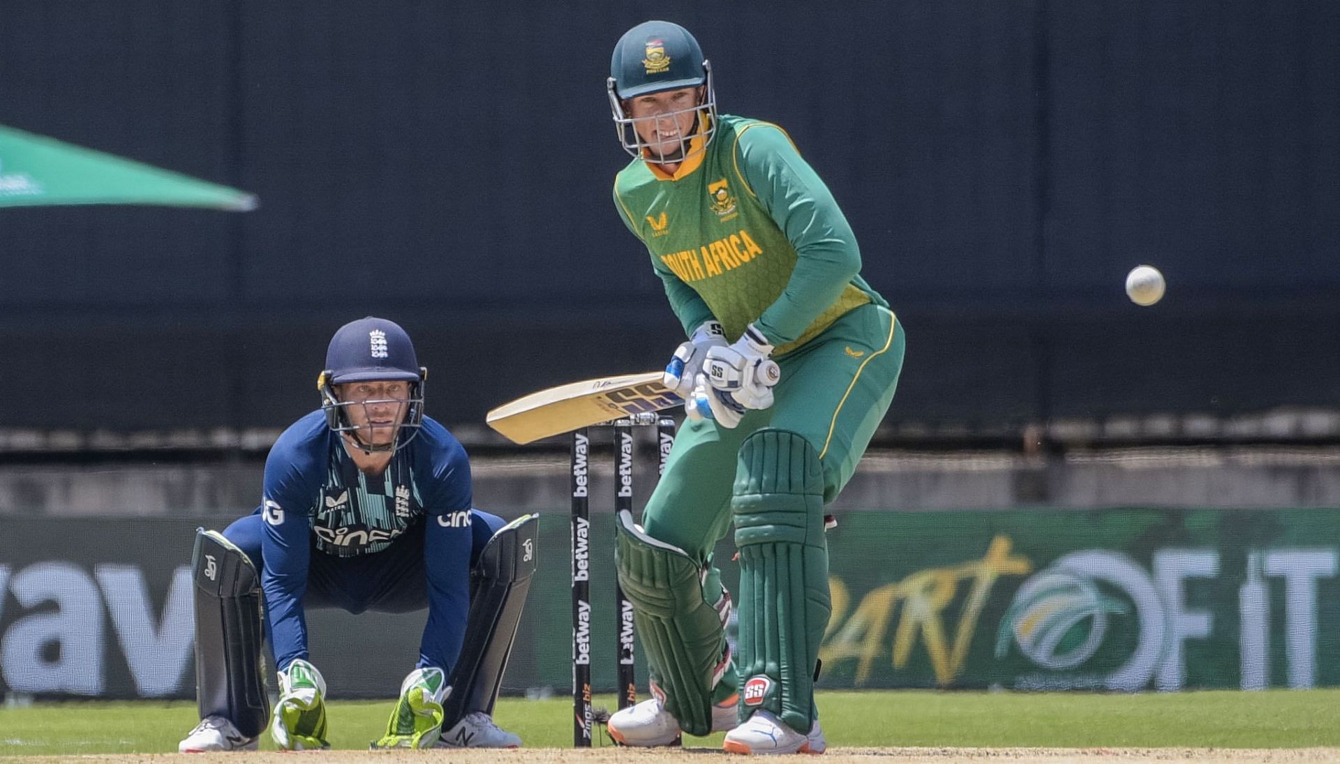 Can Rassie van der Dussen score his second ton of the World Cup?