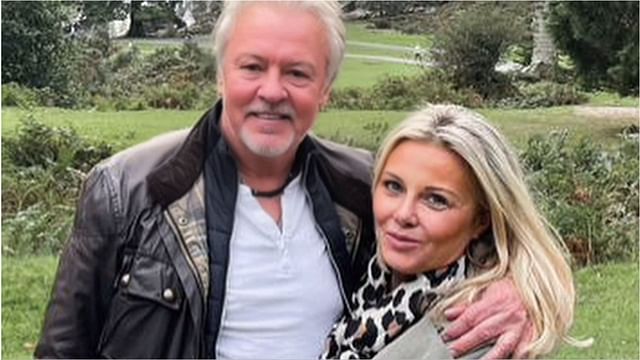 How old is Lorna Young? Paul Young age difference explored as singer ...