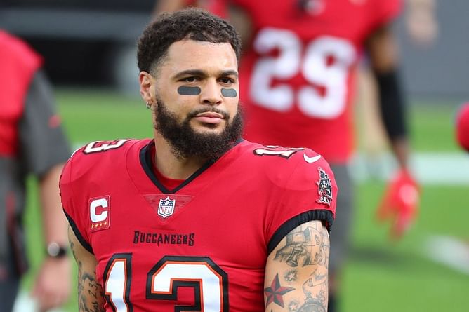 News  Mike Evans Official