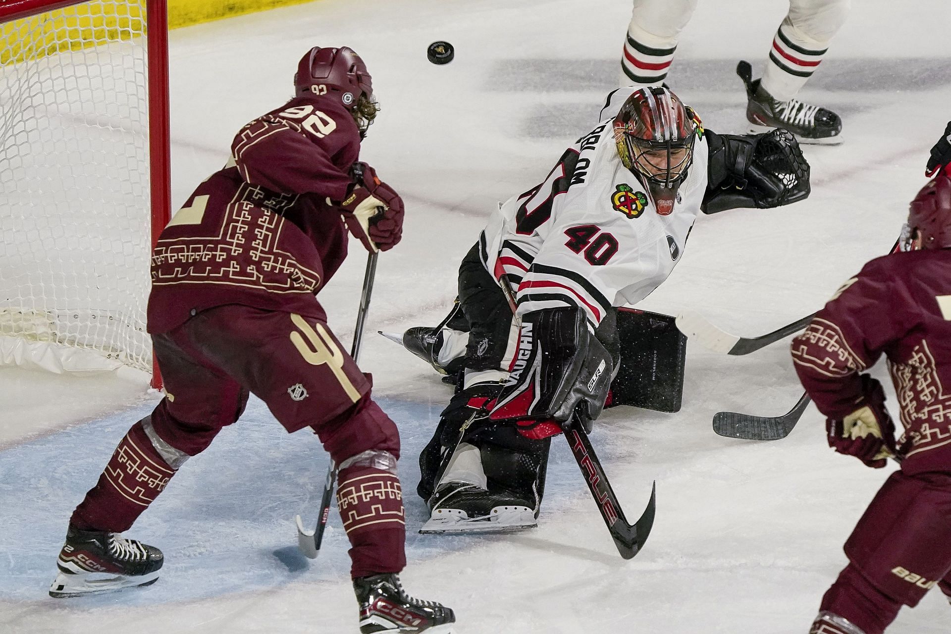 Blackhawks Coyotes Hockey