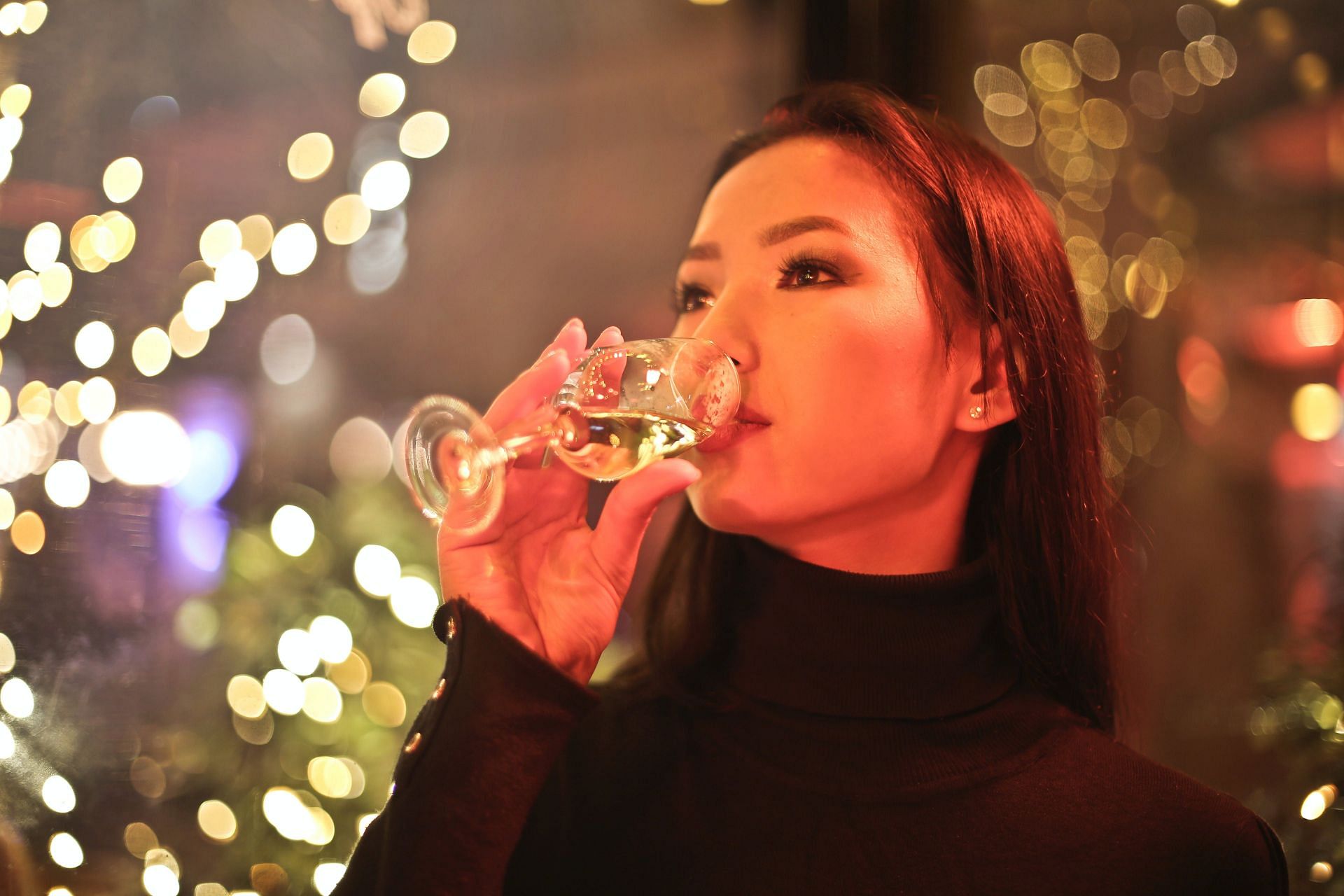 Enjoying your drink (image sourced via Pexels / Photo by Andrea)