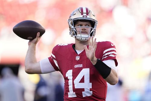 Dallas Cowboys v San Francisco 49ers: SANTA CLARA, CALIFORNIA - OCTOBER 08: Sam Darnold #14 of the San Francisco 49ers warms up prior to a game against the Dallas Cowboys at Levi's Stadium on October 08, 2023 in Santa Clara, California. (Photo by Thearon W. Henderson/Getty Images)