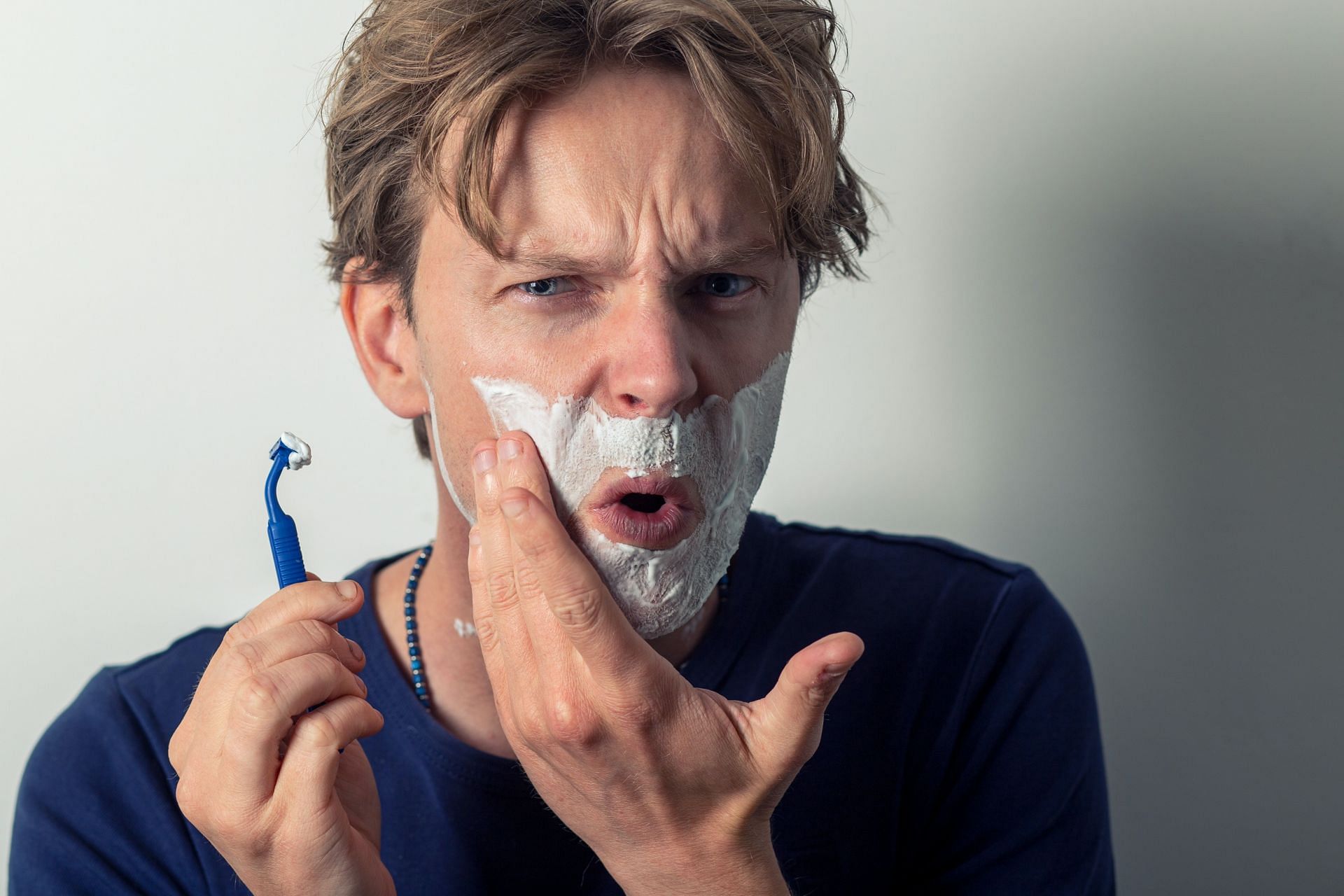 Safest way to shave your face (Image via Unsplash/Sander Sammy)