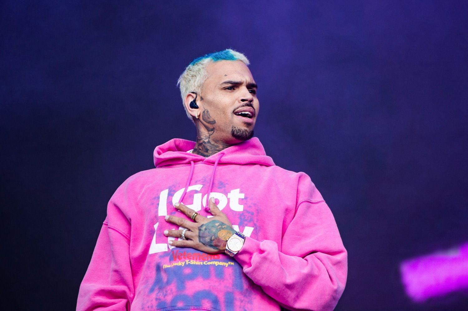 So insanely violent": Netizens slam Chris Brown as singer faces lawsuit for  alleged beating of a man at a London nightclub