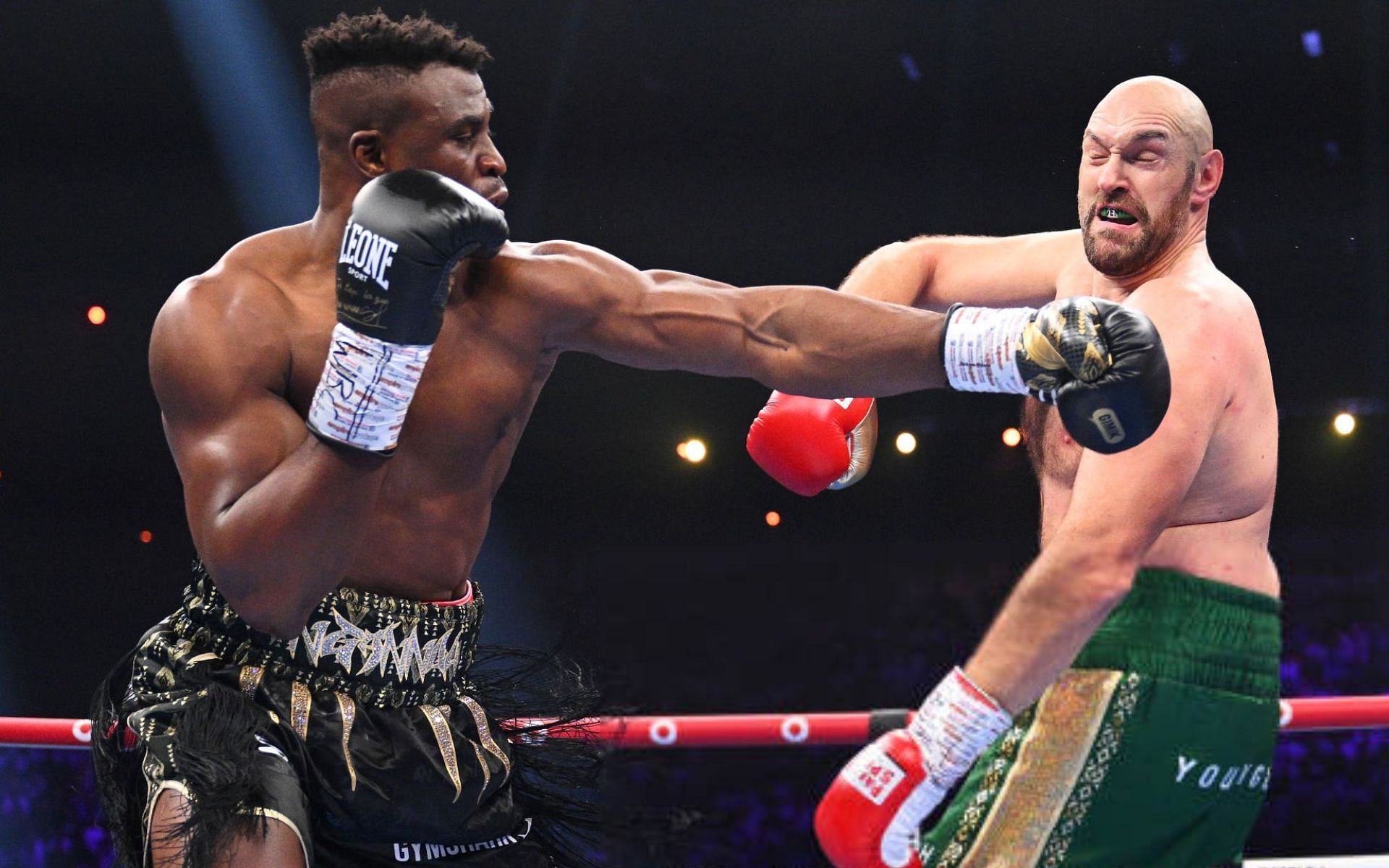 Francis Ngannou vs. Tyson Fury [Image Courtesy: @GettyImages]