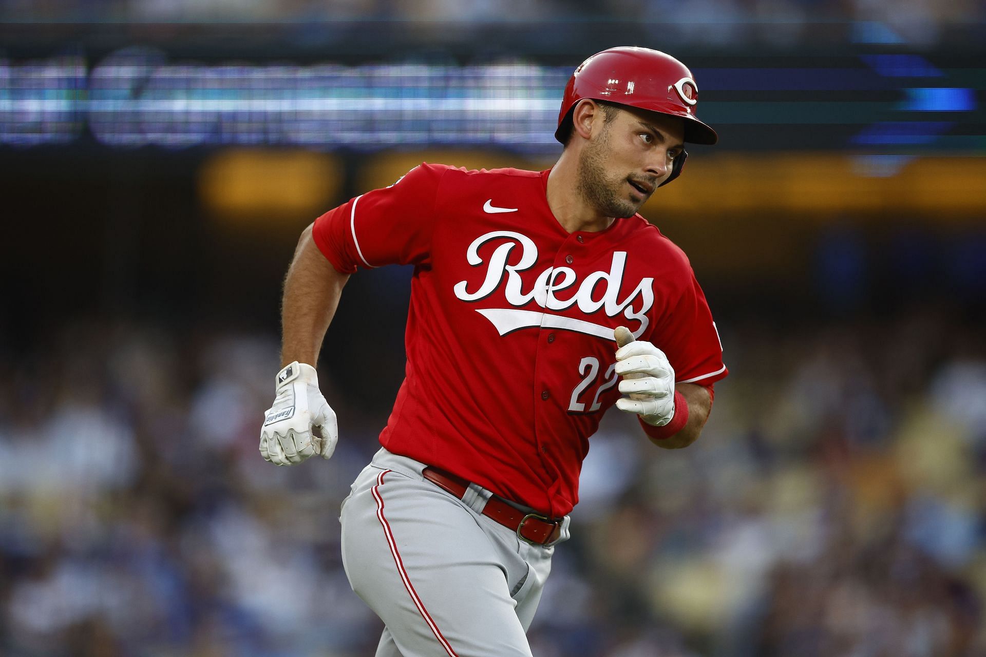 Luke Maile Cincinnati Reds one-year contract