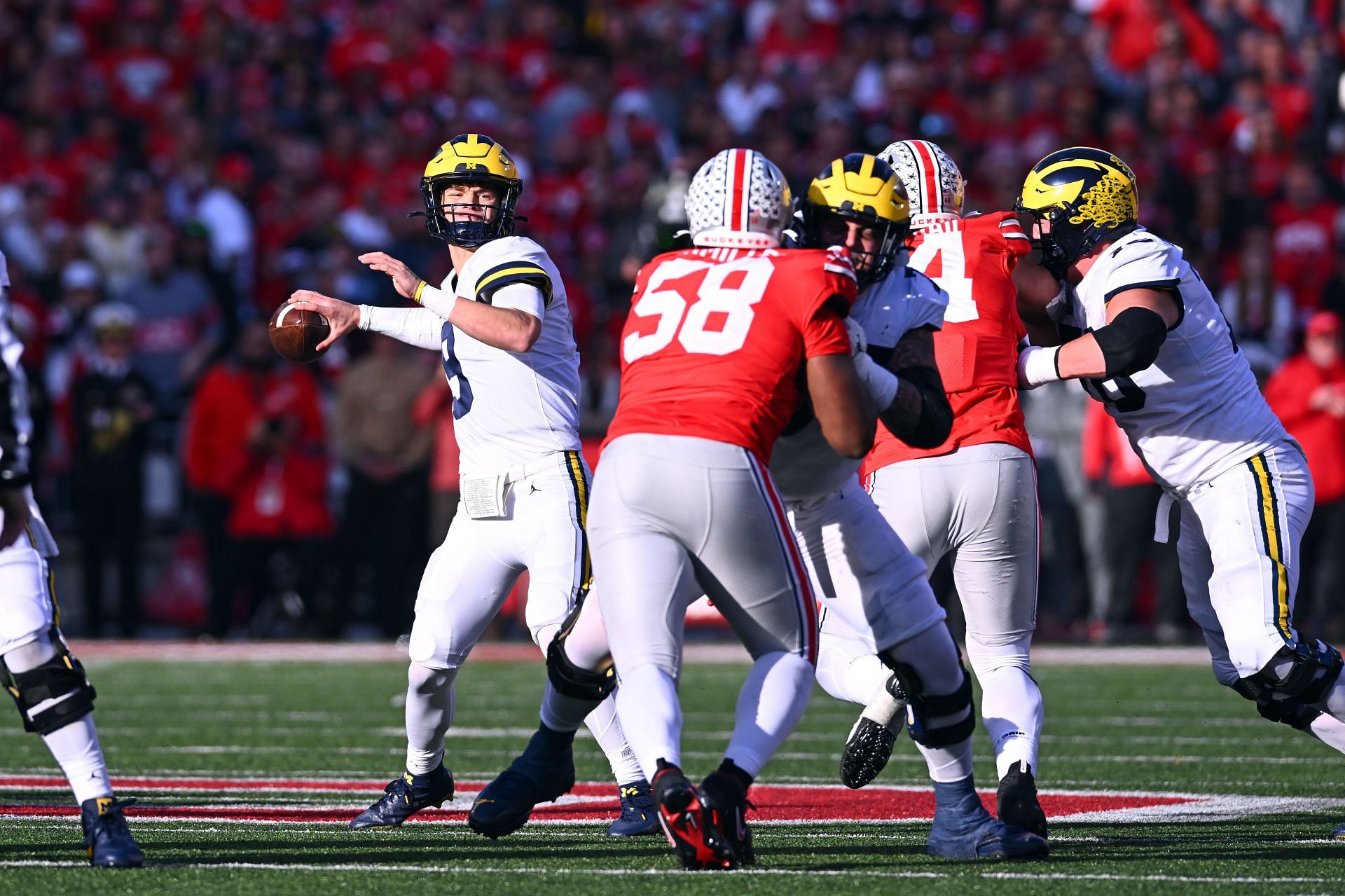 Thanksgiving football, Big 10 rivalry game score in ratings