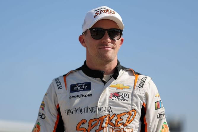 NASCAR Xfinity driver Parker Kligerman chimes in on F1’s “stupid” track limits after Lando Norris’ Qatar GP qualifying attempt